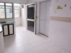 Blk 446 Hougang Avenue 8 (Hougang), HDB Executive #522963411